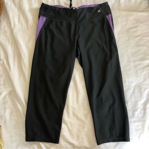 Xersion capri leggings M